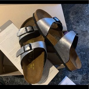 New with out tags but in box Papillio Birkenstock’s